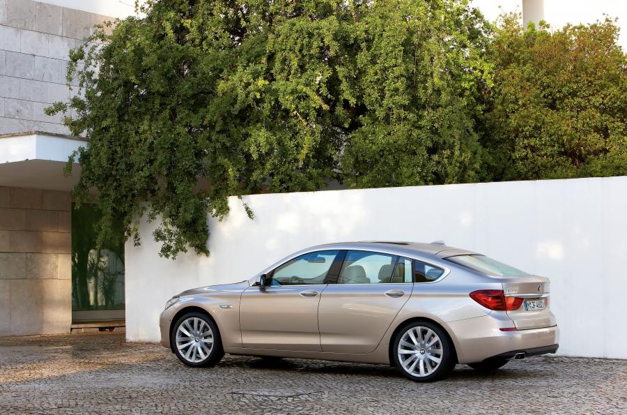  BMW 5-Series Gran Turismo 2009 года  (фото 16 из 21)